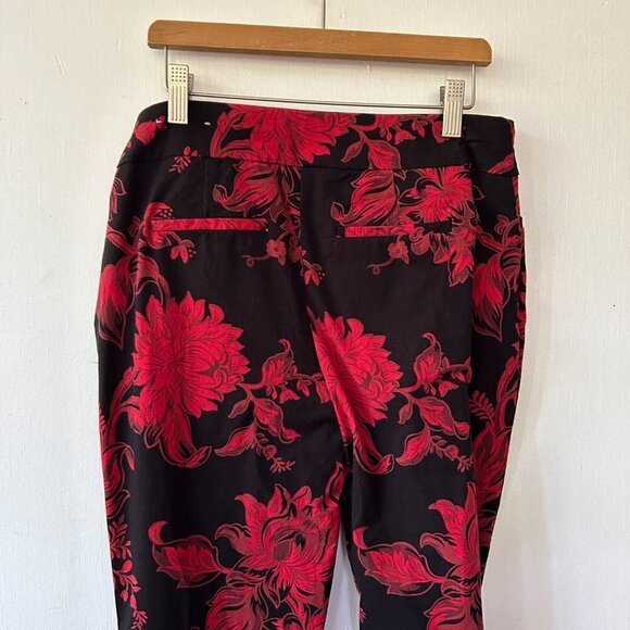 Chicos Pull On Pants Womens 4 Petite Red Floral Elastic Waist Ankle Pants Pocket - Picture 4 of 6